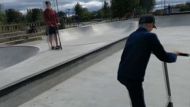 УБРАЛСЯ С БЛАНТА? l GAME OF SCOOT НА 200 РУБЛЕЙ??? смотреть онлайн