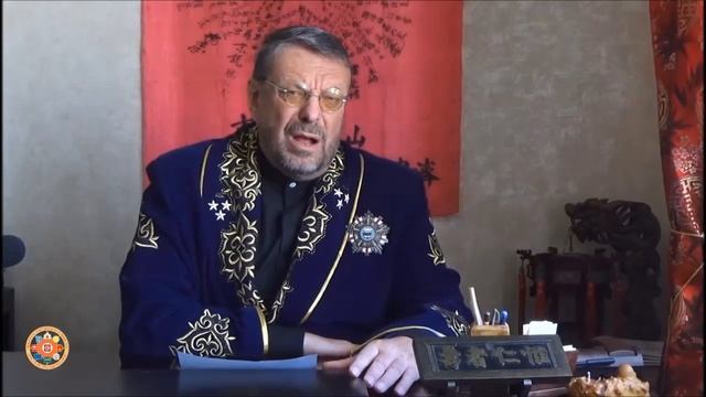 Красный флаг на День Победы смотреть онлайн