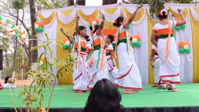 Vande mataram sar pe himalaya ka chhat hai 26 january best song смотреть онлайн