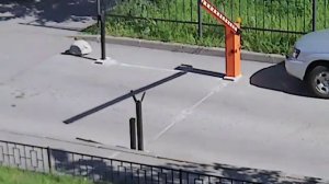 Залом стрелы шлагбаума.