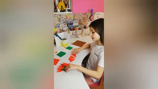 ОРИГАМИ ЦВЕТЫ ГВОЗДИКА ОБЪЁМНЫЙ ЦВЕТОК для любимой мамы.?подарок своими руками на 8 марта смотреть онлайн