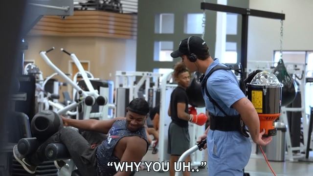 ANNOYING JANITOR IN THE GYM!! смотреть онлайн