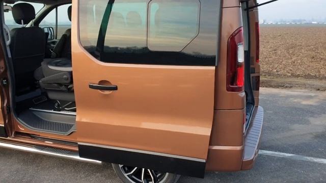 Renault Trafic SpaceClass 2020 смотреть онлайн