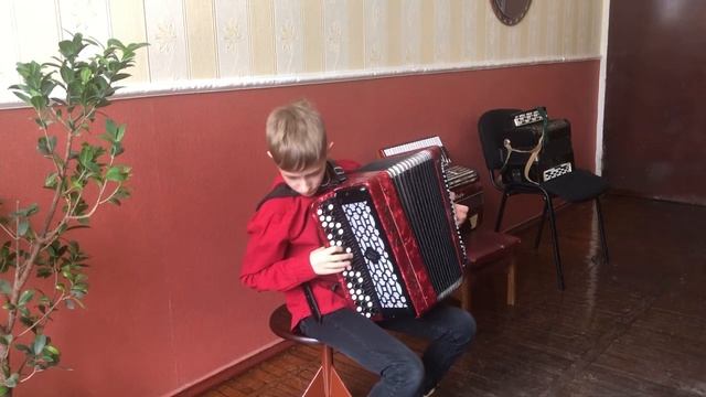 Мельник Іван А. Коробейніков Веселий колобок смотреть онлайн