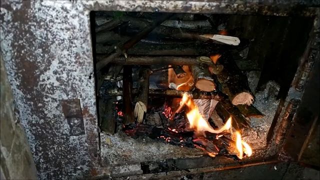 РОЗЖИГ ПЕЧКИ ДЛЯ БАНИ ,КРАСИВЫЙ ОГОНЬ! смотреть онлайн