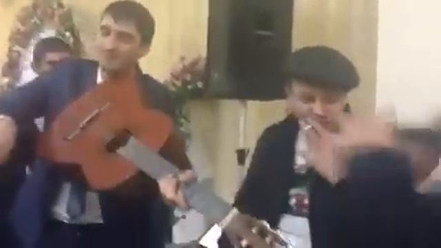 Парень после тюрьмы на свадьбе у бывшей смотреть онлайн
