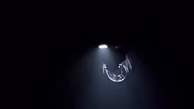 УЧЕНЫЕ ДОКАЗАЛИ ЧТО КТО-ТО ЖИВЕТ В МАРИАНСКОЙ ВПАДИНЕ! смотреть онлайн