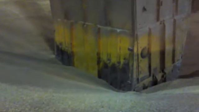 Разгрузка зерна в Хафском порту смотреть онлайн