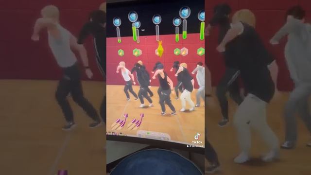 Stray Kids in the Sims 4 - Part 6 смотреть онлайн