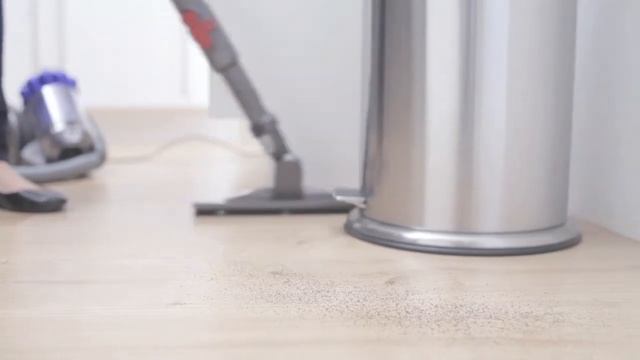 DYSON Brosse aspirateur 920018-04 Sols durs - BUT смотреть онлайн