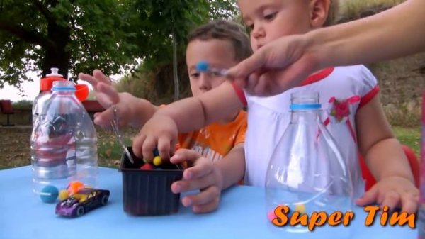 Развитие мелкой моторики с помпонами The development of fine motor skills with pompoms