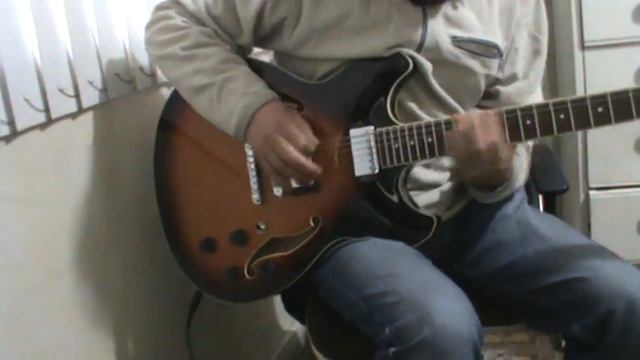 Ibanez Artcore As73Bs semihollow semihueca смотреть онлайн