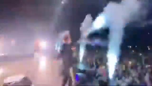 А4 и Егор Крид в сцене с поклонниками❤🔥 смотреть онлайн
