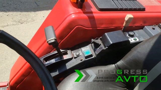 Японский трактор с погрузчиком и фрезой для коммунальных и сельскохозяйственных работ PROGRESS-AVTO смотреть онлайн