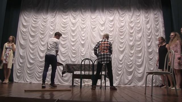 Горбун смотреть онлайн