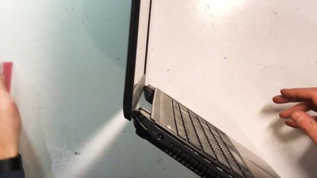 Разборка ноутбука Asus K55VD для чистки от пыли смотреть онлайн