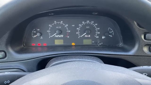 Пуско-зарядное устройство, бустер, jumpstarter, заводим ниву в -26 смотреть онлайн