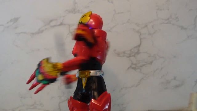 Spin Strike Dino Knight Red Ranger Review | Power Rangers Dino Fury Season 2 смотреть онлайн