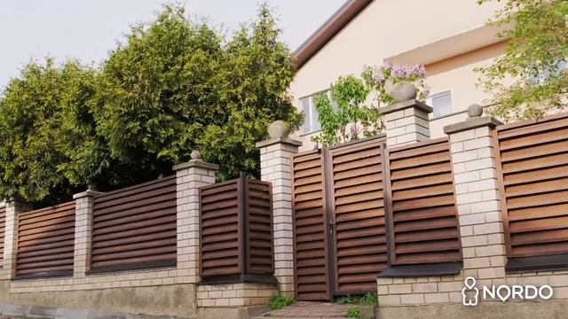 Забор-жалюзи ULTRA NORDO в покрытии ПОД ДЕРЕВО (проморолик) смотреть онлайн