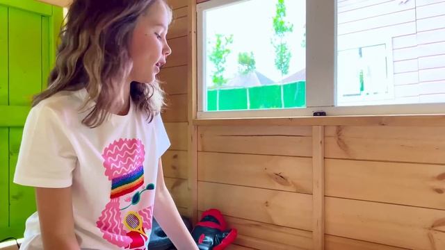 Поменялись домиками смотреть онлайн