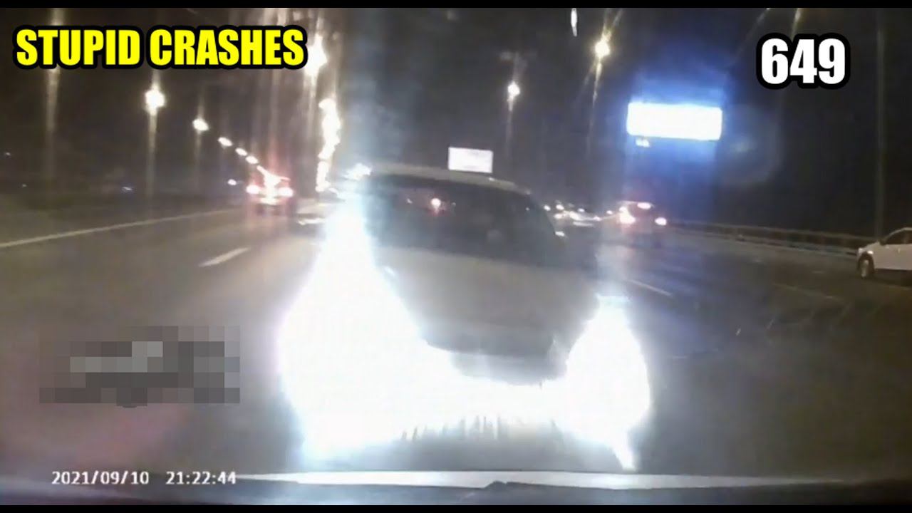 Stupid driving mistakes 649 (October 2021 English subtitles) смотреть онлайн