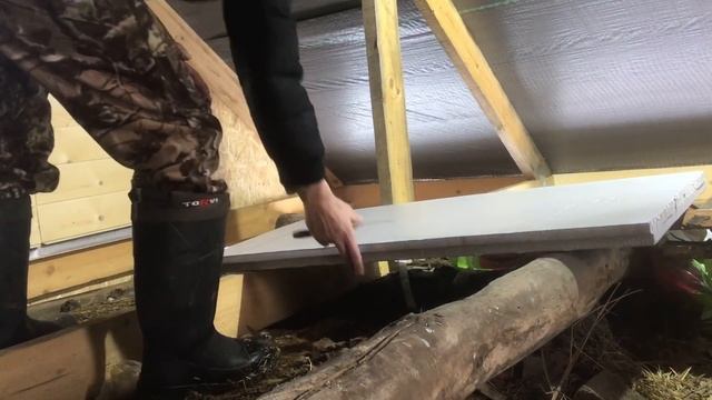 ЧЕРДАК ЗАВАЛИЛО СНЕГОМ / УСТРАНЯЮ ПРОБЛЕМУ / ИЗ ГОРОДА В ДЕРЕВНЮ! смотреть онлайн