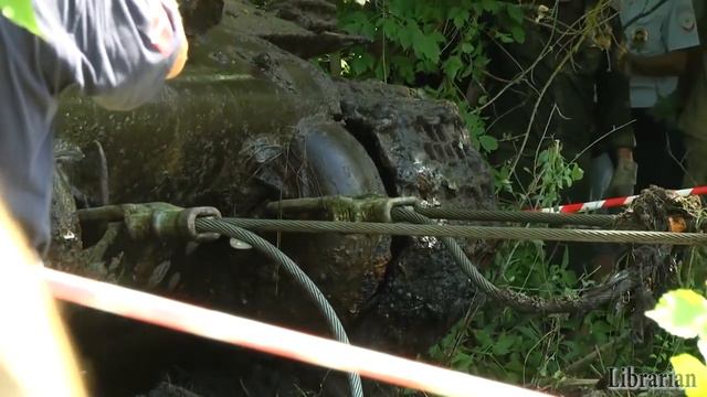 Tanque Russo T-34/76, retirado do Rio смотреть онлайн