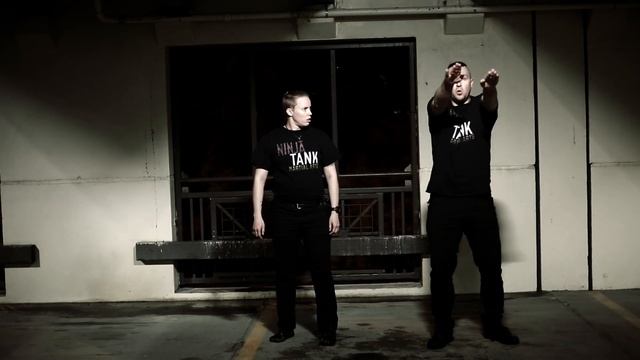 How To Capoeira Jump Spinning Double Kick │ Parafuso смотреть онлайн