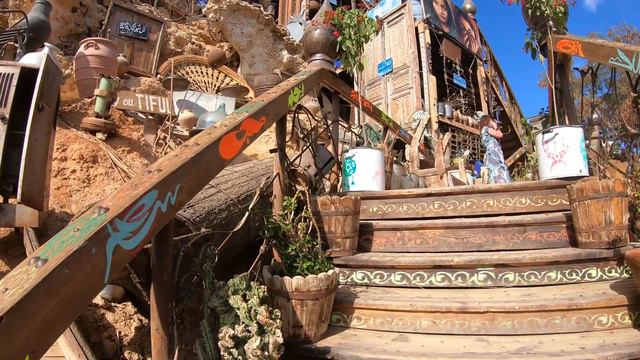 Farsha Mountain Lounge, Gold Beach (Faraana Reef Beach)