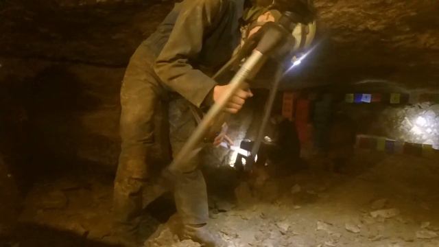 Мистика в пещере Оптимистическая - зал Шамбала смотреть онлайн