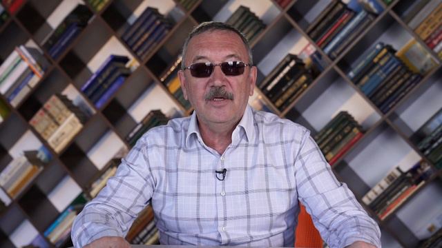 «Классные уроки: +100 к интеллекту»: жизнь в тылу смотреть онлайн