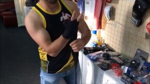 Как Бинтовать  руки правильно Боксёрскими бинтами.