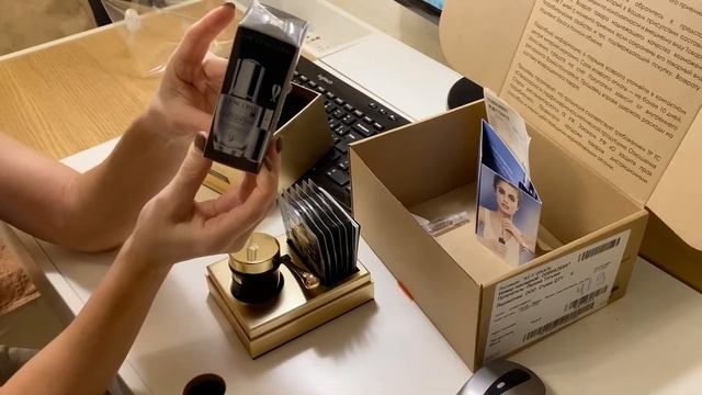 Распаковка ABSOLUE L’EXTRAIT от LANCOME