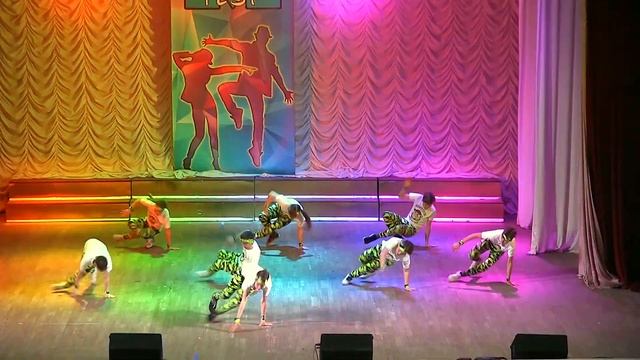 105 Мотор шоу Dance army MOTOR FEST LEVEL UP 2019 смотреть онлайн