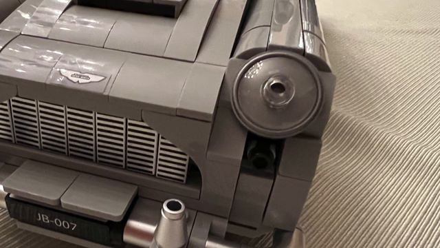 Lego Creator Aston Martin DB5 смотреть онлайн