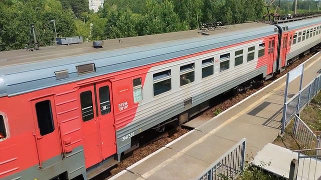 Электропоезд ЭТ2М-000/ЭТ2-011 Храмцовская-Екатеринбург пасс отправляется с О. П. Чапаевская смотреть онлайн