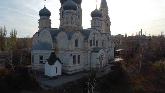 Храм Св. Архистратига Михаила в р.п. Ерзовка //Волгоград сбоку смотреть онлайн