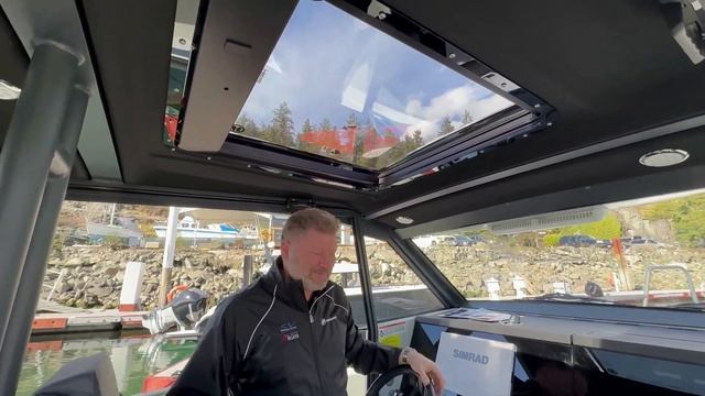 XO DFNDR 9 REVIEW | THE ADVENTURE BOAT OF THE 2023 смотреть онлайн
