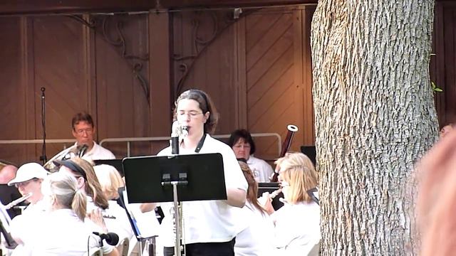 Old Grumbly Bear - Bass clarinet and band смотреть онлайн