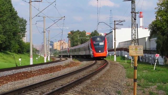 Электропоезда ЭГ2ТВ-015/013 Иволги перегон Нахабино-Павшино 6.08.2020 смотреть онлайн