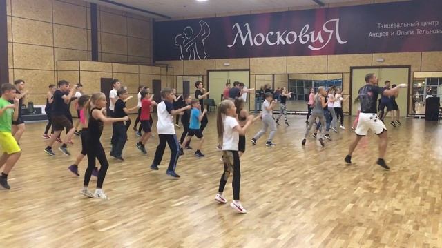 Тай-Бо. Кардио для танцоров. Александр Чувилин смотреть онлайн