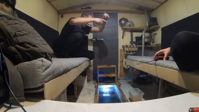 ДОМ НА ЛЬДУ!!! МОРОЗИМ РЫБУ И КОЛОТИМ МОЛОТКОМ, СОЛИМ, ЖАРИМ! ПЕРВЫЙ ЛЁД 2022-2023 г. смотреть онлайн