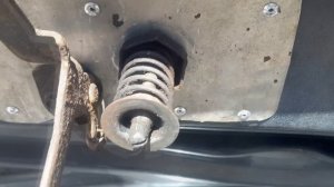 Ремонт замка пластикового капота