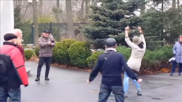 НУ ЗДРАСТЕ ТЫ ЖЕНАТЫЙ И ТРОЕ ДЕТЕЙ #kharkiv #dance смотреть онлайн