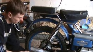 Снимаем задние колесо с дельты!!!!