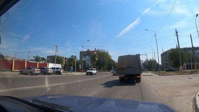 Костанай Улицы города. Улица Лермонтова и Каирбекова (Кирова) смотреть онлайн