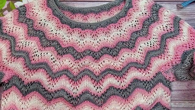 Платье "Розовая дымка" с круглой кокеткой спицами. Часть 4. Готовая работа. смотреть онлайн