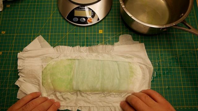 Зачем подгузники дайверам? И сколько на самом деле они вмещают жидкости... смотреть онлайн