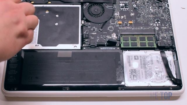 2010 White Macbook A1342 Battery Replacement смотреть онлайн