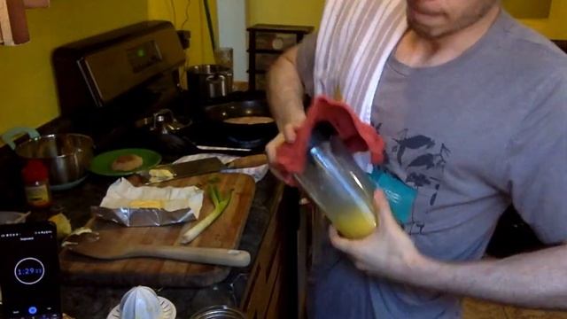 How to make eggs benedict in 2:17 (#EggsBeneQuick speedrun attempt 2) смотреть онлайн